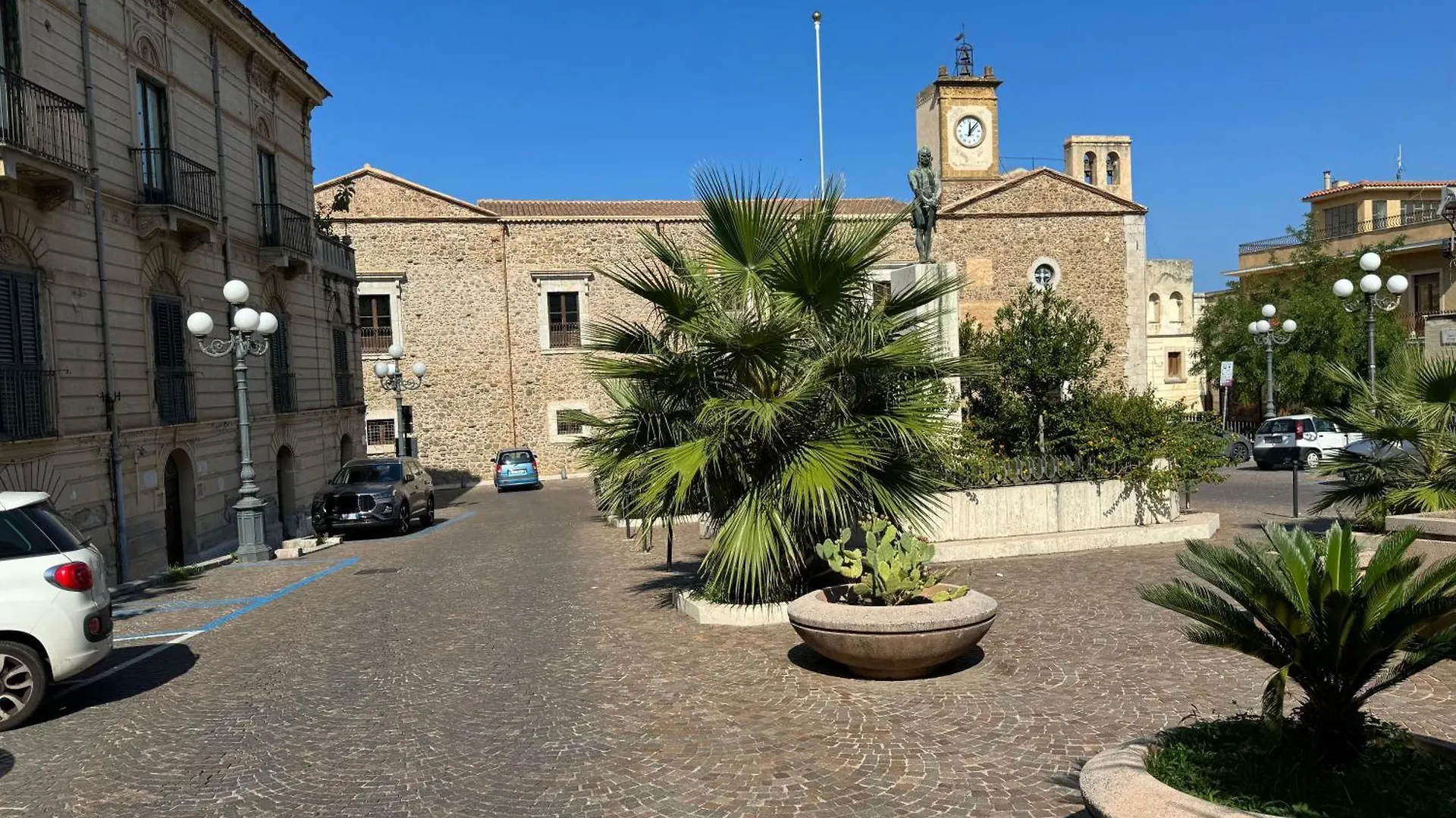 SantʼAgata di Militello Magri Comfort House בית הארחה SantʼAgata di Militello