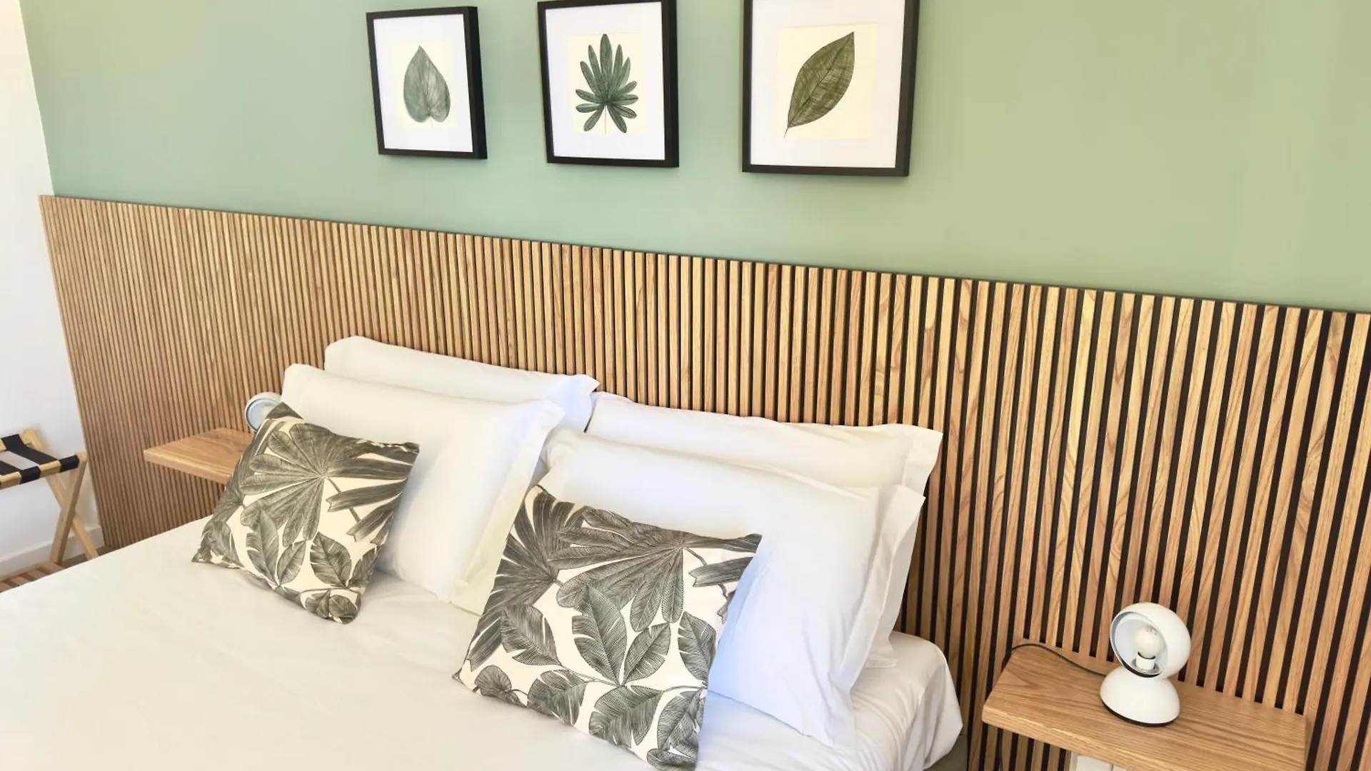 SantʼAgata di Militello Magri Comfort House איטליה